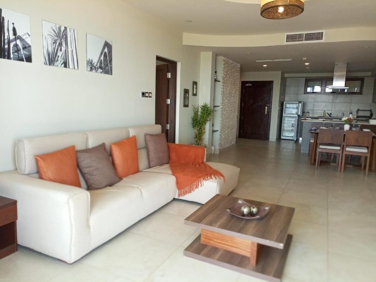 Luxury Oceanline Apartments มอมบาซา ภายนอก รูปภาพ